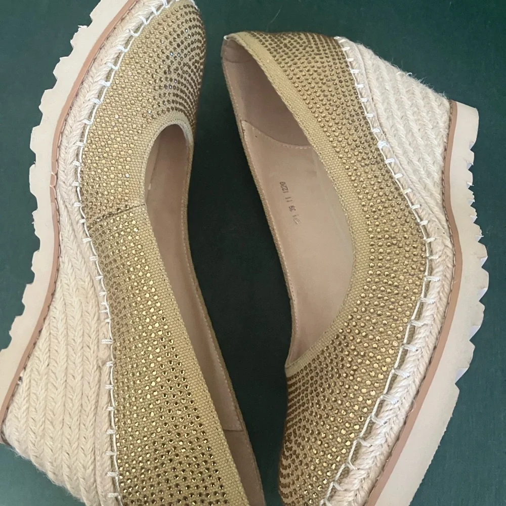 Gold / light tan Woven Espadrille Wedge Shoes EU 39 (better fits for EU38 🦶)